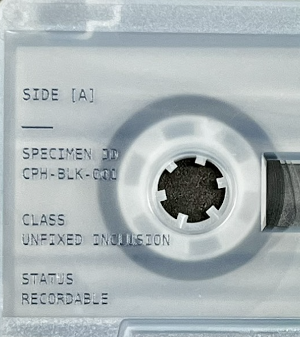 CPH-BLK-001 SIDE [A] の刻印